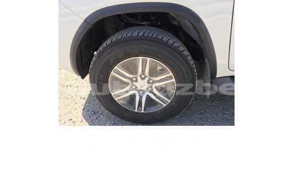 Buy Import Toyota Fortuner White Car in Import - Dubai in Andijon Buy Import Toyota Fortuner White Car in Import - Dubai in Andijon