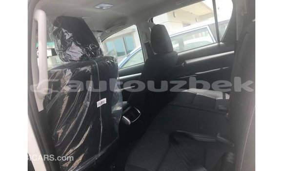 Buy Import Toyota Hilux White Car in Import - Dubai in Andijon Buy Import Toyota Hilux White Car in Import - Dubai in Andijon