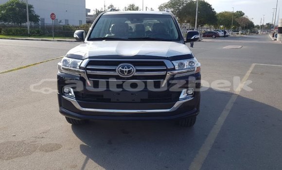 Buy Import Toyota Land Cruiser Black Car in Import - Dubai in Andijon