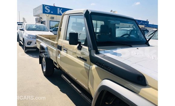 Buy Import Toyota Land Cruiser Beige Car in Import - Dubai in Andijon Buy Import Toyota Land Cruiser Beige Car in Import - Dubai in Andijon