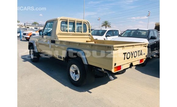Buy Import Toyota Land Cruiser Beige Car in Import - Dubai in Andijon Buy Import Toyota Land Cruiser Beige Car in Import - Dubai in Andijon