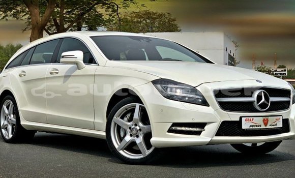 Buy Import Mercedes-Benz 190 White Car in Import - Dubai in Andijon Buy Import Mercedes-Benz 190 White Car in Import - Dubai in Andijon