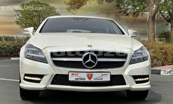 Buy Import Mercedes-Benz 190 White Car in Import - Dubai in Andijon Buy Import Mercedes-Benz 190 White Car in Import - Dubai in Andijon