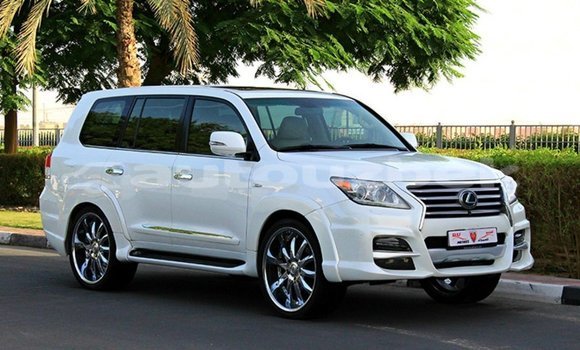 Buy Import Lexus LX White Car in Import - Dubai in Andijon Buy Import Lexus LX White Car in Import - Dubai in Andijon