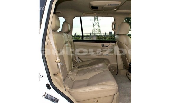 Buy Import Lexus LX White Car in Import - Dubai in Andijon Buy Import Lexus LX White Car in Import - Dubai in Andijon