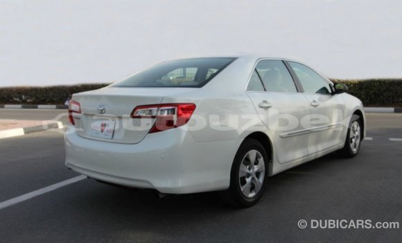 Buy Import Toyota Camry White Car in Import - Dubai in Andijon Buy Import Toyota Camry White Car in Import - Dubai in Andijon