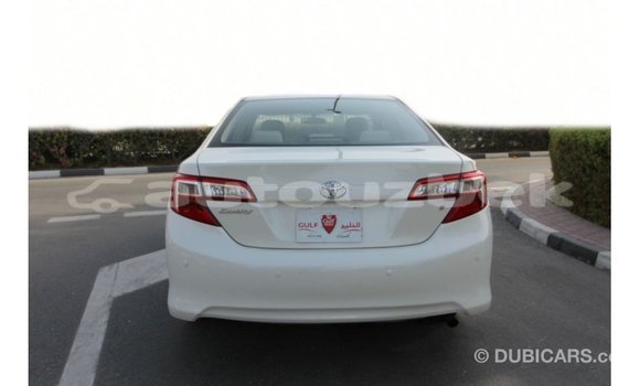 Buy Import Toyota Camry White Car in Import - Dubai in Andijon Buy Import Toyota Camry White Car in Import - Dubai in Andijon