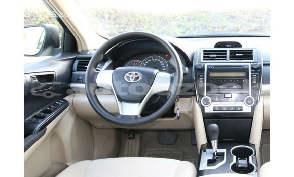 Buy Import Toyota Camry White Car in Import - Dubai in Andijon Buy Import Toyota Camry White Car in Import - Dubai in Andijon