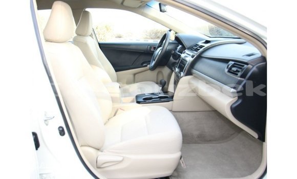 Buy Import Toyota Camry White Car in Import - Dubai in Andijon Buy Import Toyota Camry White Car in Import - Dubai in Andijon