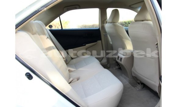 Buy Import Toyota Camry White Car in Import - Dubai in Andijon Buy Import Toyota Camry White Car in Import - Dubai in Andijon