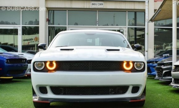 Buy Import Dodge Challenger White Car in Import - Dubai in Andijon Buy Import Dodge Challenger White Car in Import - Dubai in Andijon