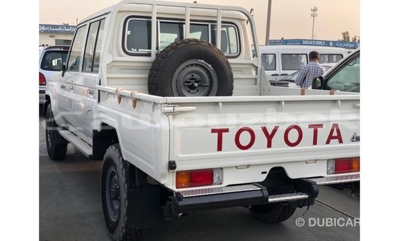 Buy Import Toyota Land Cruiser White Car in Import - Dubai in Andijon Buy Import Toyota Land Cruiser White Car in Import - Dubai in Andijon