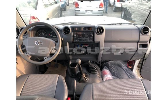 Buy Import Toyota Land Cruiser White Car in Import - Dubai in Andijon Buy Import Toyota Land Cruiser White Car in Import - Dubai in Andijon