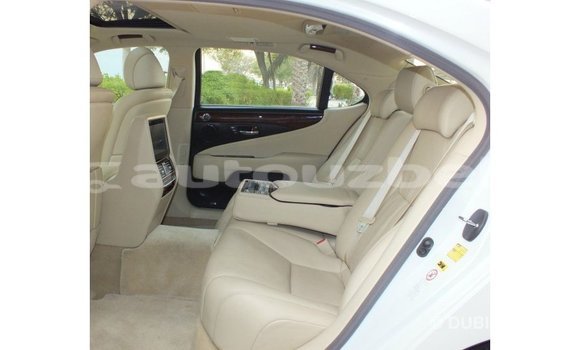 Buy Import Lexus LS White Car in Import - Dubai in Andijon Buy Import Lexus LS White Car in Import - Dubai in Andijon