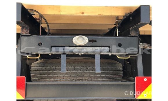 Buy Import Mitsubishi Carisma White Car in Import - Dubai in Andijon Buy Import Mitsubishi Carisma White Car in Import - Dubai in Andijon