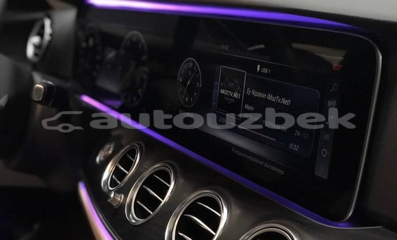 Buy Used Mercedes-Benz E-klasse White Car in Tashkent in Toskent Buy Used Mercedes-Benz E-klasse White Car in Tashkent in Toskent