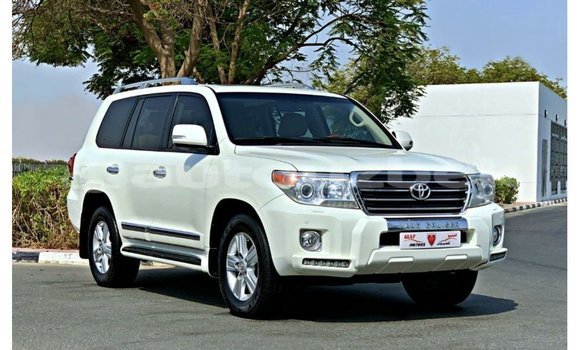 Buy Import Toyota Land Cruiser White Car in Import - Dubai in Andijon Buy Import Toyota Land Cruiser White Car in Import - Dubai in Andijon
