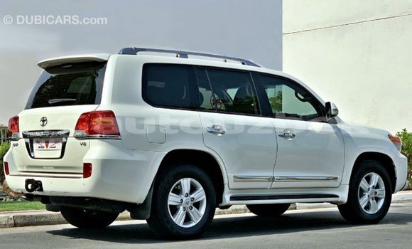 Buy Import Toyota Land Cruiser White Car in Import - Dubai in Andijon Buy Import Toyota Land Cruiser White Car in Import - Dubai in Andijon