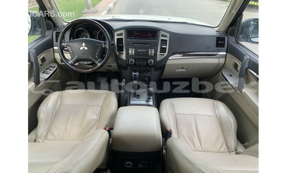 Buy Import Mitsubishi Pajero White Car in Import - Dubai in Andijon Buy Import Mitsubishi Pajero White Car in Import - Dubai in Andijon