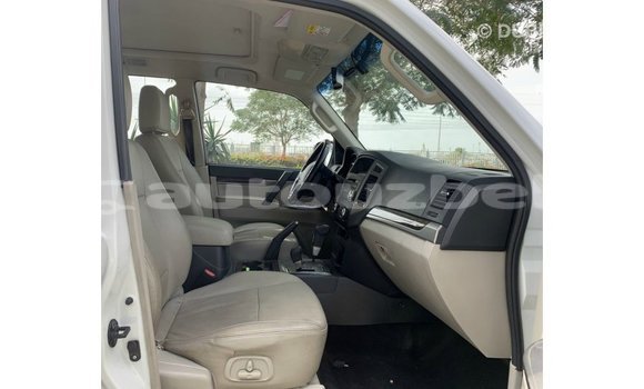 Buy Import Mitsubishi Pajero White Car in Import - Dubai in Andijon Buy Import Mitsubishi Pajero White Car in Import - Dubai in Andijon