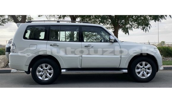 Buy Import Mitsubishi Pajero White Car in Import - Dubai in Andijon Buy Import Mitsubishi Pajero White Car in Import - Dubai in Andijon