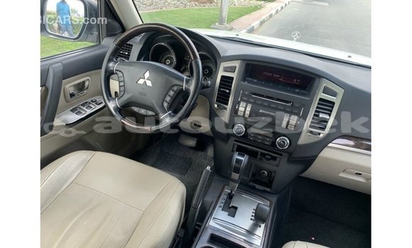 Buy Import Mitsubishi Pajero White Car in Import - Dubai in Andijon Buy Import Mitsubishi Pajero White Car in Import - Dubai in Andijon