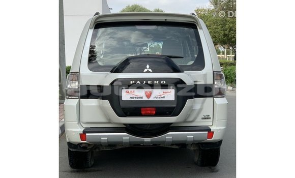 Buy Import Mitsubishi Pajero White Car in Import - Dubai in Andijon Buy Import Mitsubishi Pajero White Car in Import - Dubai in Andijon