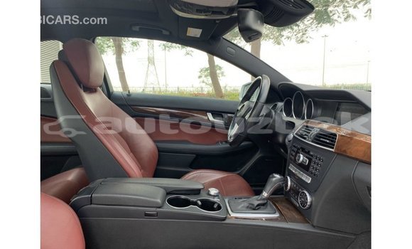 Buy Import Mercedes-Benz 190 Other Car in Import - Dubai in Andijon Buy Import Mercedes-Benz 190 Other Car in Import - Dubai in Andijon