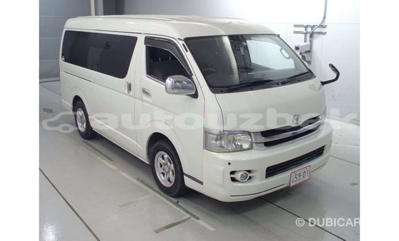 Buy Import Toyota Regius White Car in Import - Dubai in Andijon Buy Import Toyota Regius White Car in Import - Dubai in Andijon