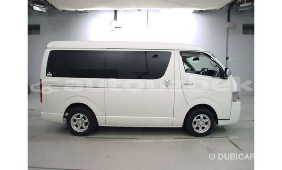 Buy Import Toyota Regius White Car in Import - Dubai in Andijon Buy Import Toyota Regius White Car in Import - Dubai in Andijon
