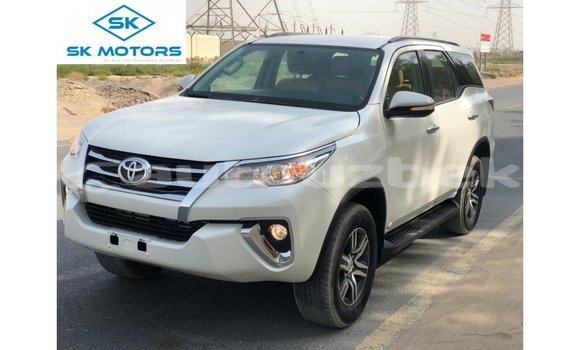 Buy Import Toyota Fortuner White Car in Import - Dubai in Andijon Buy Import Toyota Fortuner White Car in Import - Dubai in Andijon