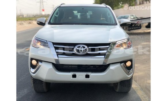 Buy Import Toyota Fortuner White Car in Import - Dubai in Andijon Buy Import Toyota Fortuner White Car in Import - Dubai in Andijon