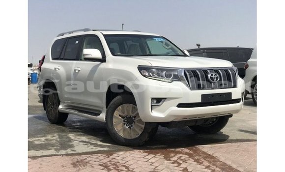 Buy Import Toyota Prado White Car in Import - Dubai in Andijon