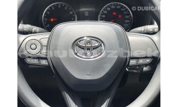 Buy Import Toyota 4Runner White Car in Import - Dubai in Andijon Buy Import Toyota 4Runner White Car in Import - Dubai in Andijon