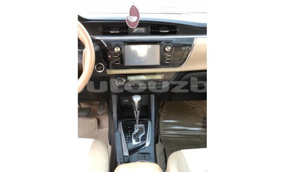 Buy Import Toyota Corolla White Car in Import - Dubai in Andijon Buy Import Toyota Corolla White Car in Import - Dubai in Andijon