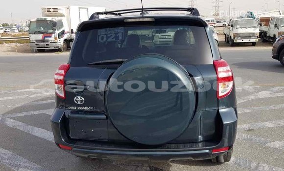 Buy Import Toyota 4Runner Green Car in Import - Dubai in Andijon Buy Import Toyota 4Runner Green Car in Import - Dubai in Andijon