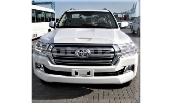 Buy Import Toyota Land Cruiser White Car in Import - Dubai in Andijon Buy Import Toyota Land Cruiser White Car in Import - Dubai in Andijon