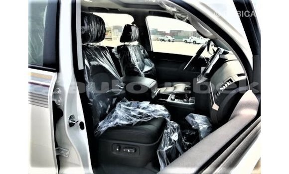 Buy Import Toyota Land Cruiser White Car in Import - Dubai in Andijon Buy Import Toyota Land Cruiser White Car in Import - Dubai in Andijon