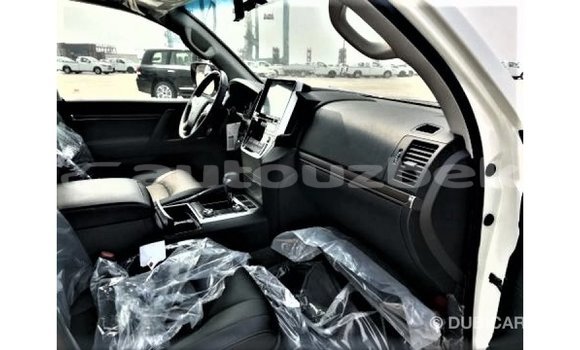 Buy Import Toyota Land Cruiser White Car in Import - Dubai in Andijon Buy Import Toyota Land Cruiser White Car in Import - Dubai in Andijon