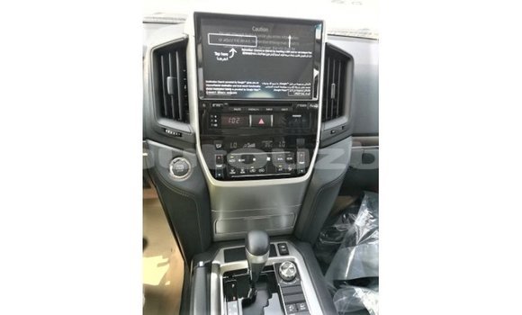 Buy Import Toyota Land Cruiser White Car in Import - Dubai in Andijon Buy Import Toyota Land Cruiser White Car in Import - Dubai in Andijon