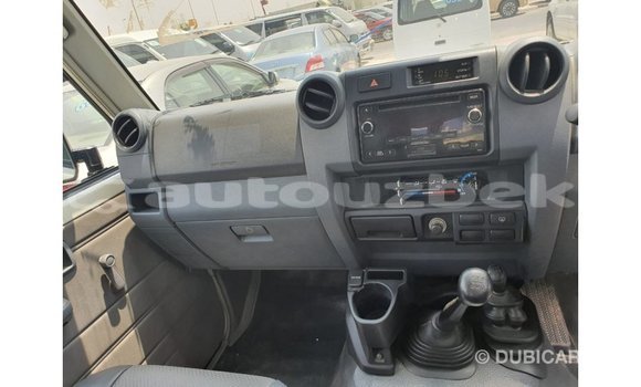 Buy Import Toyota Land Cruiser White Car in Import - Dubai in Andijon Buy Import Toyota Land Cruiser White Car in Import - Dubai in Andijon