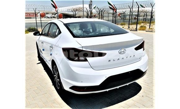 Buy Import Hyundai Elantra White Car in Import - Dubai in Andijon Buy Import Hyundai Elantra White Car in Import - Dubai in Andijon