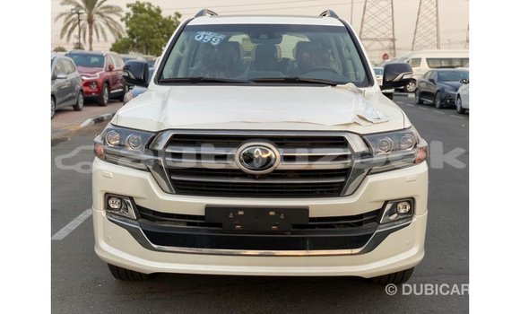 Buy Import Toyota Land Cruiser White Car in Import - Dubai in Andijon Buy Import Toyota Land Cruiser White Car in Import - Dubai in Andijon
