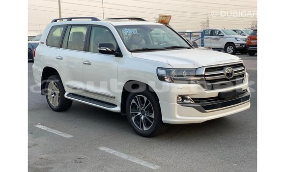 Buy Import Toyota Land Cruiser White Car in Import - Dubai in Andijon Buy Import Toyota Land Cruiser White Car in Import - Dubai in Andijon