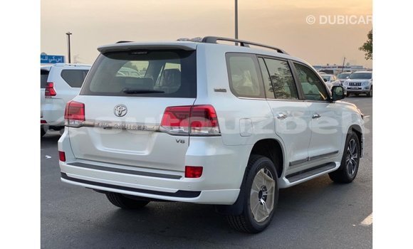 Buy Import Toyota Land Cruiser White Car in Import - Dubai in Andijon Buy Import Toyota Land Cruiser White Car in Import - Dubai in Andijon