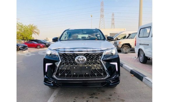 Buy Import Toyota Fortuner Black Car in Import - Dubai in Andijon Buy Import Toyota Fortuner Black Car in Import - Dubai in Andijon