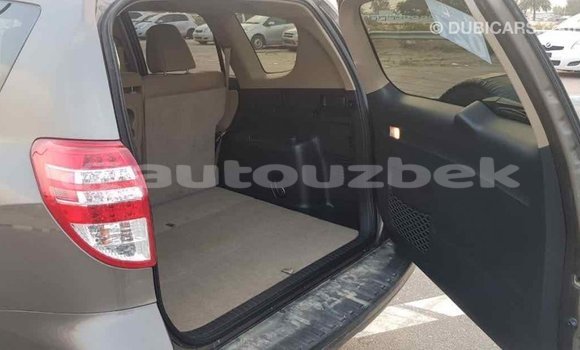 Buy Import Toyota 4Runner Brown Car in Import - Dubai in Andijon Buy Import Toyota 4Runner Brown Car in Import - Dubai in Andijon