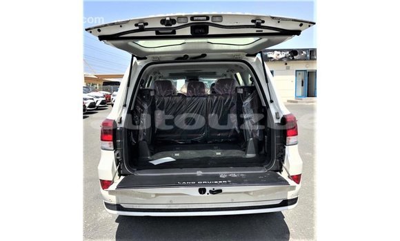 Buy Import Toyota Land Cruiser White Car in Import - Dubai in Andijon Buy Import Toyota Land Cruiser White Car in Import - Dubai in Andijon