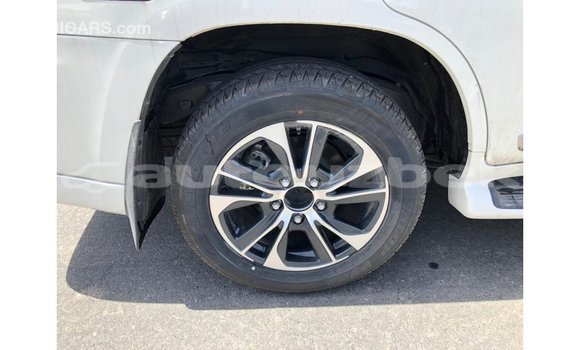Buy Import Toyota Land Cruiser White Car in Import - Dubai in Andijon Buy Import Toyota Land Cruiser White Car in Import - Dubai in Andijon