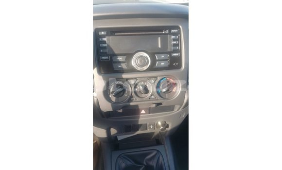 Buy Import Mitsubishi L200 White Car in Import - Dubai in Andijon Buy Import Mitsubishi L200 White Car in Import - Dubai in Andijon